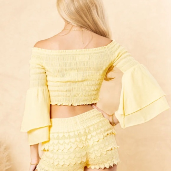 Seaspice LANA' SHIRRED BELL SLEEVE TOP - Picture 2 of 3